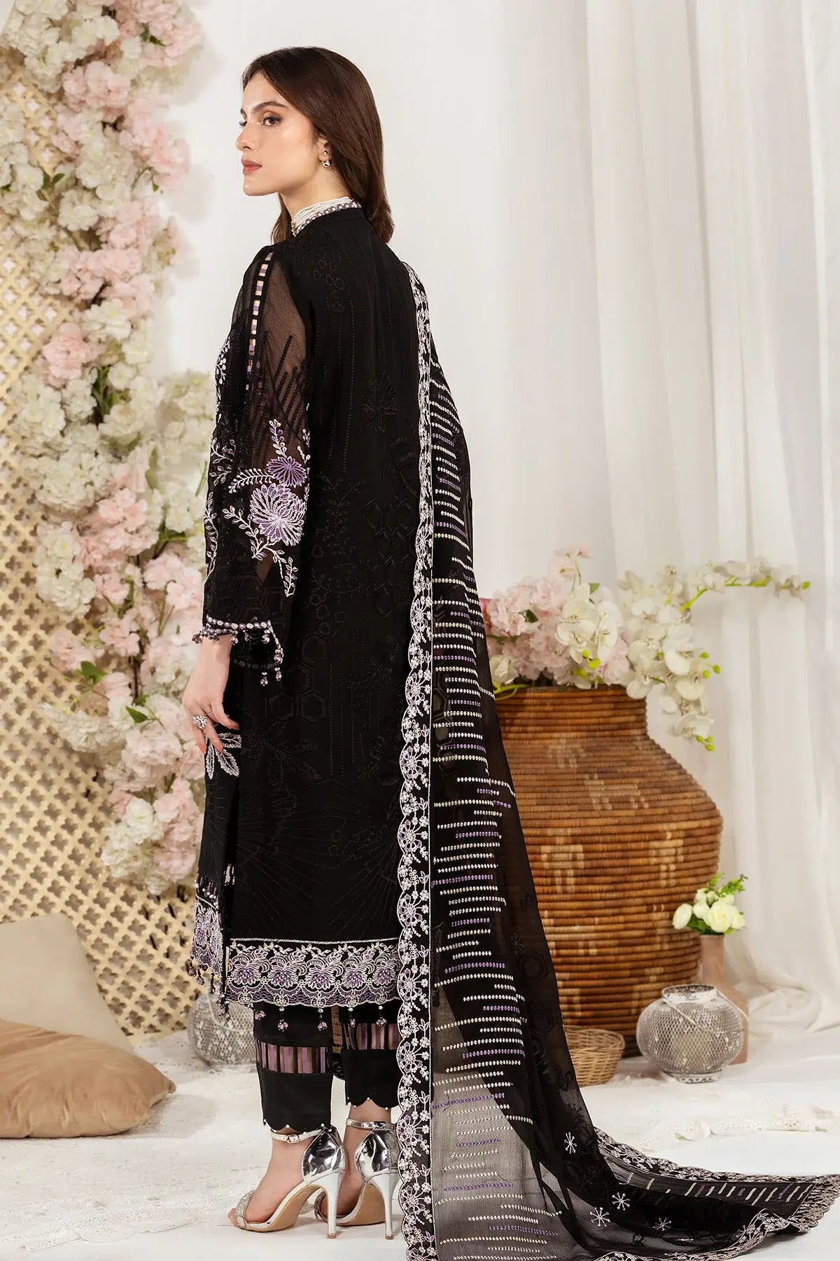 Alizeh | Formals Collection | Arisha by Designer Alizeh - House of Maryam - Pakistani Designer Ethnic Wear in {{ shop.shopifyCountryName }}