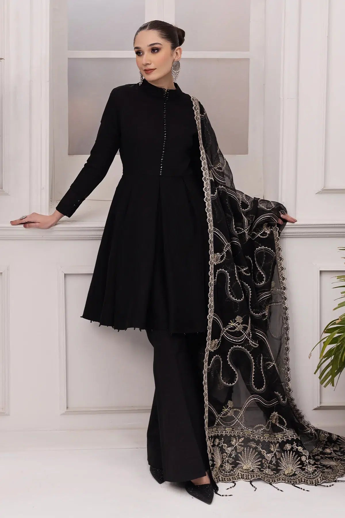 Alizeh | Formals Collection | Black Dress 3 piece - RTW1008 by Designer Alizeh - House of Maryam - Pakistani Designer Ethnic Wear in {{ shop.shopifyCountryName }}