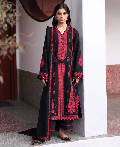 Republic Womenswear | Amaris Luxury Shawl 25 | Almira