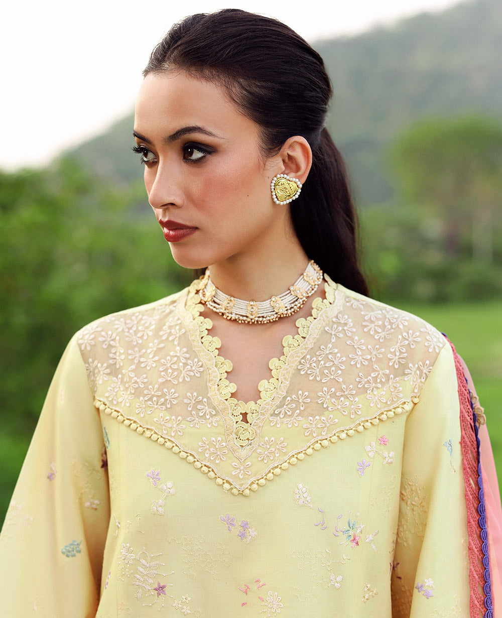 Republic Womenswear | Lilas Lawn 26 | Amris, image 4
