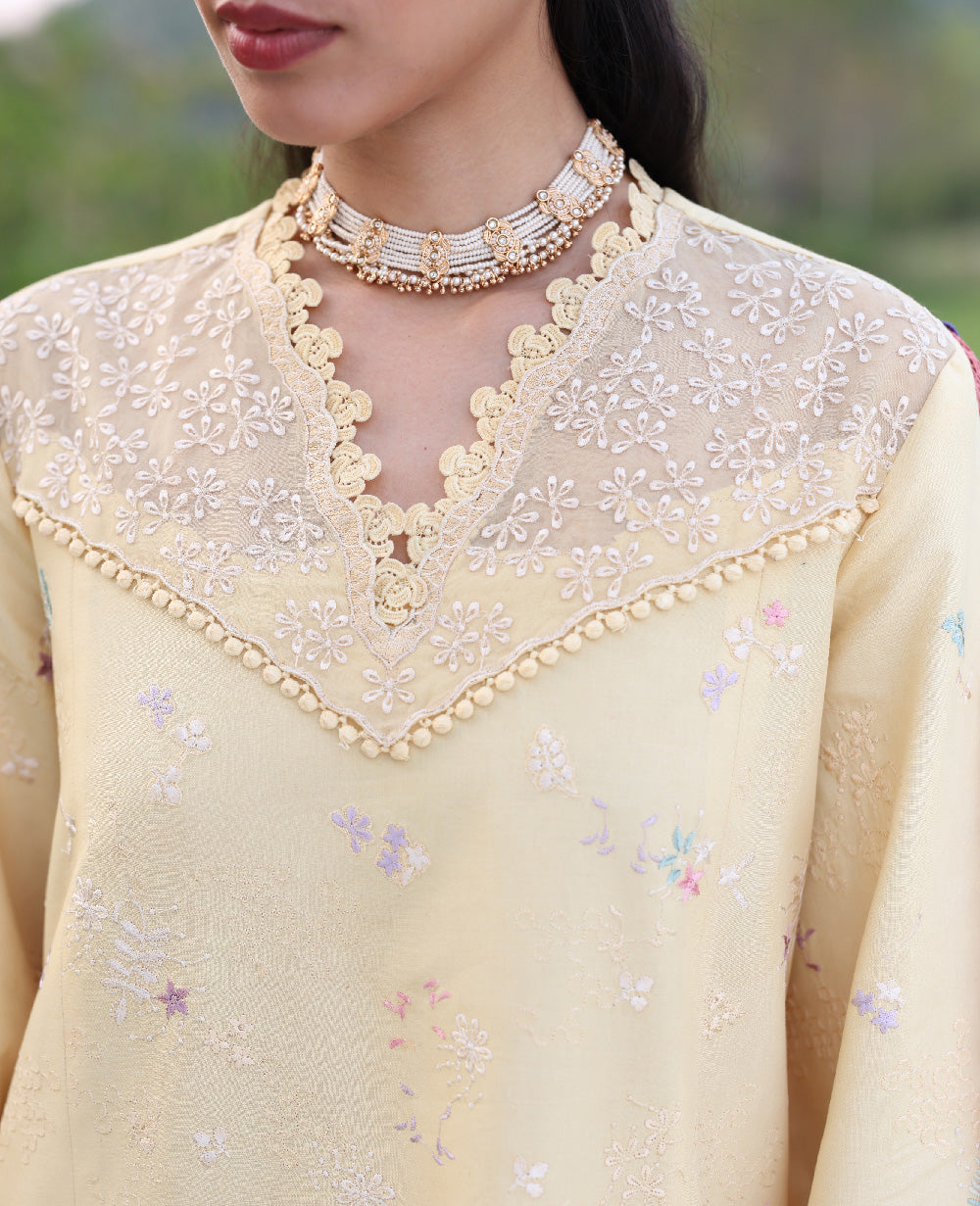 Republic Womenswear | Lilas Lawn 26 | Amris-3