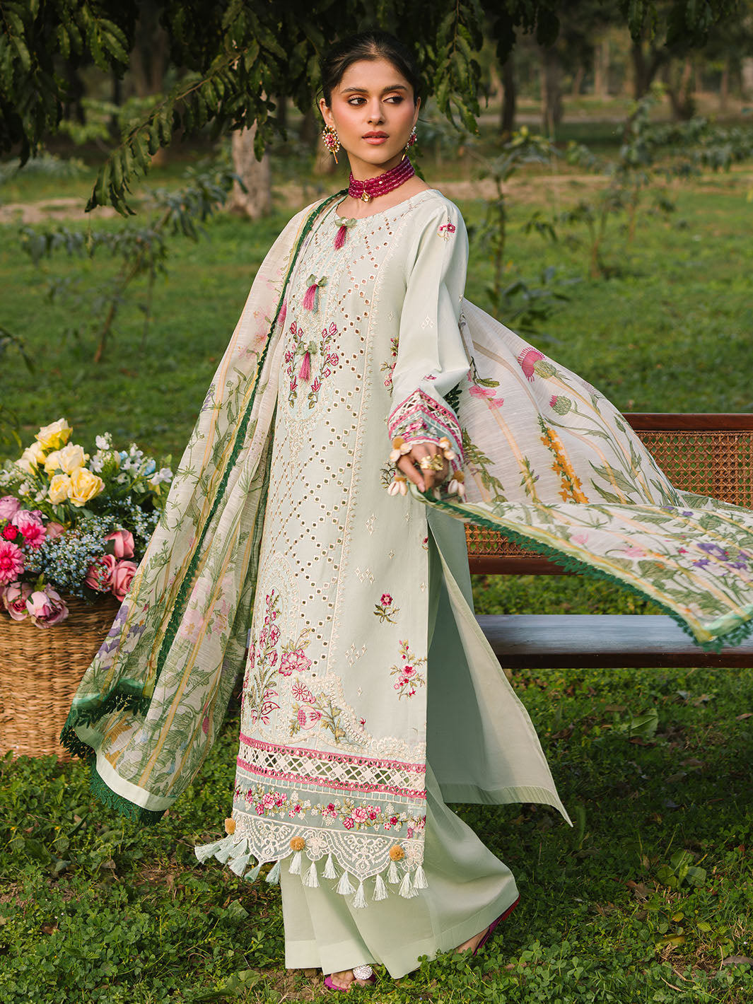 Mahnur | Dahlia Luxury Lawn 25 | Ana -  Mahnur Ladies Clothes - Original Designer Dress - House of Maryam
