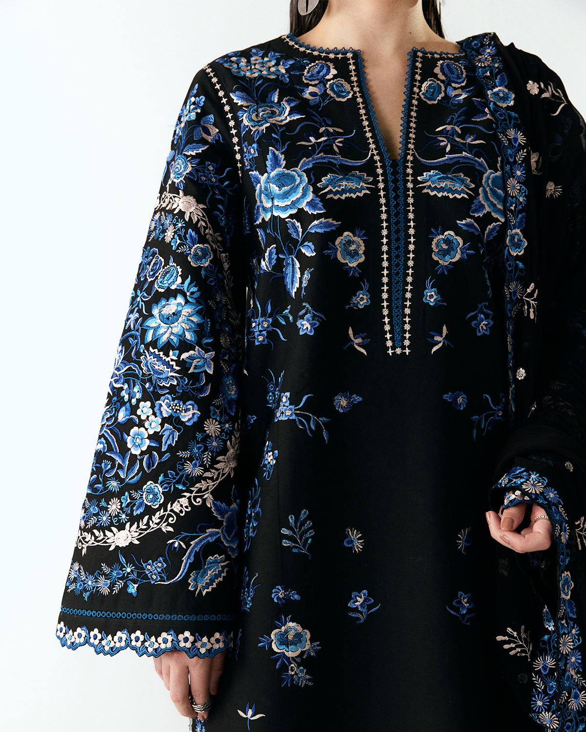 Jugnu | SS 26 Lawn | Ari, image 3