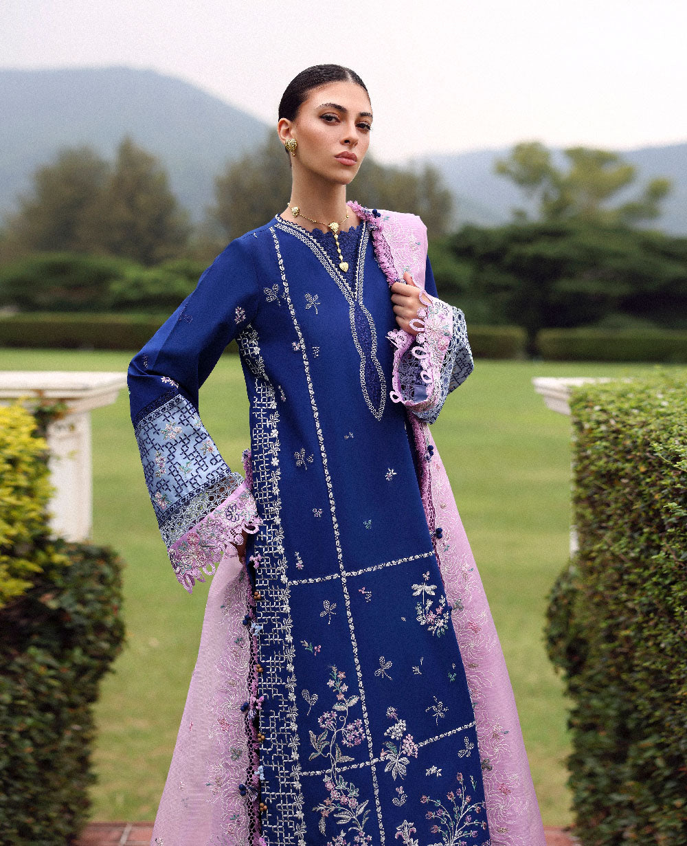 Republic Womenswear | Lilas Lawn 26 | Aria-3
