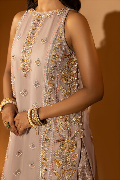Muntaha | Tabeer Formals | Mahveen
