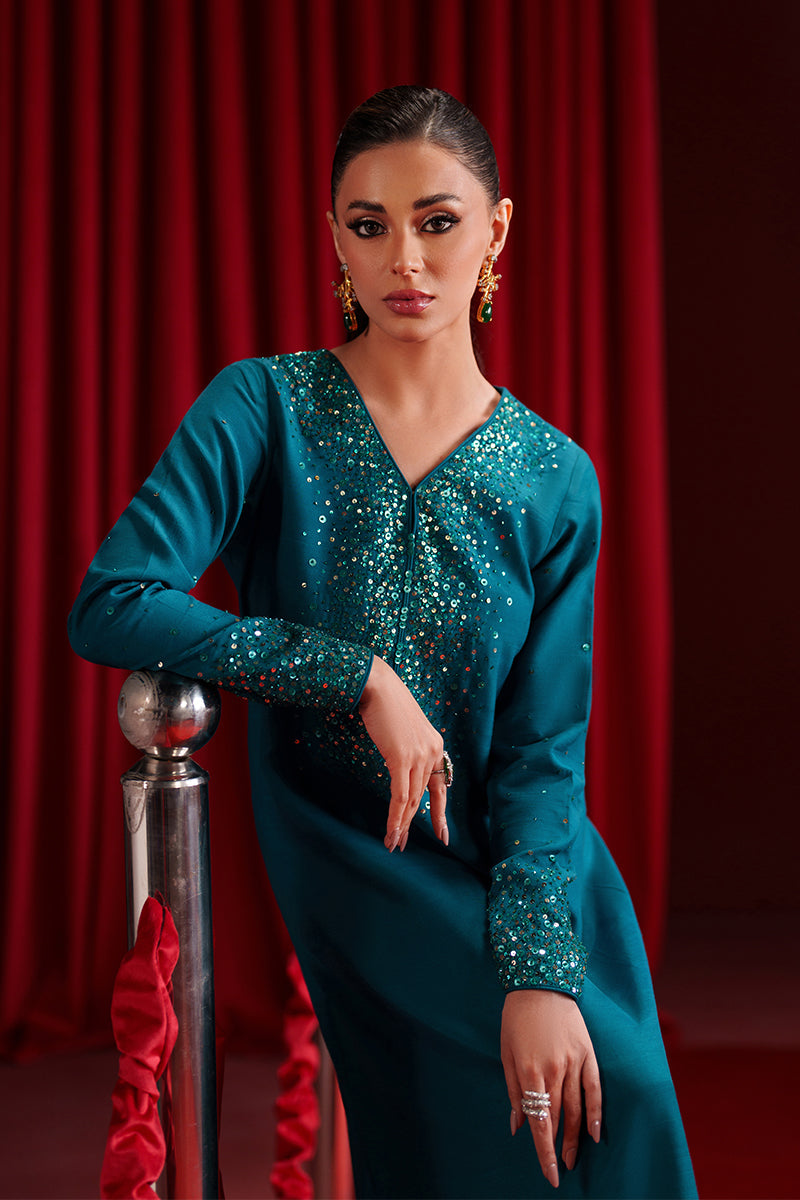 Fozia Khalid | Ombre Luxe | Aurora, image 3