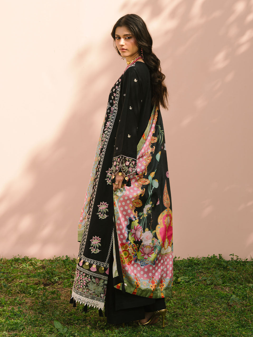 Mahnur | Dahlia Luxury Lawn 25 | Aurora -  Mahnur Ladies Clothes - Original Designer Dress - House of Maryam
