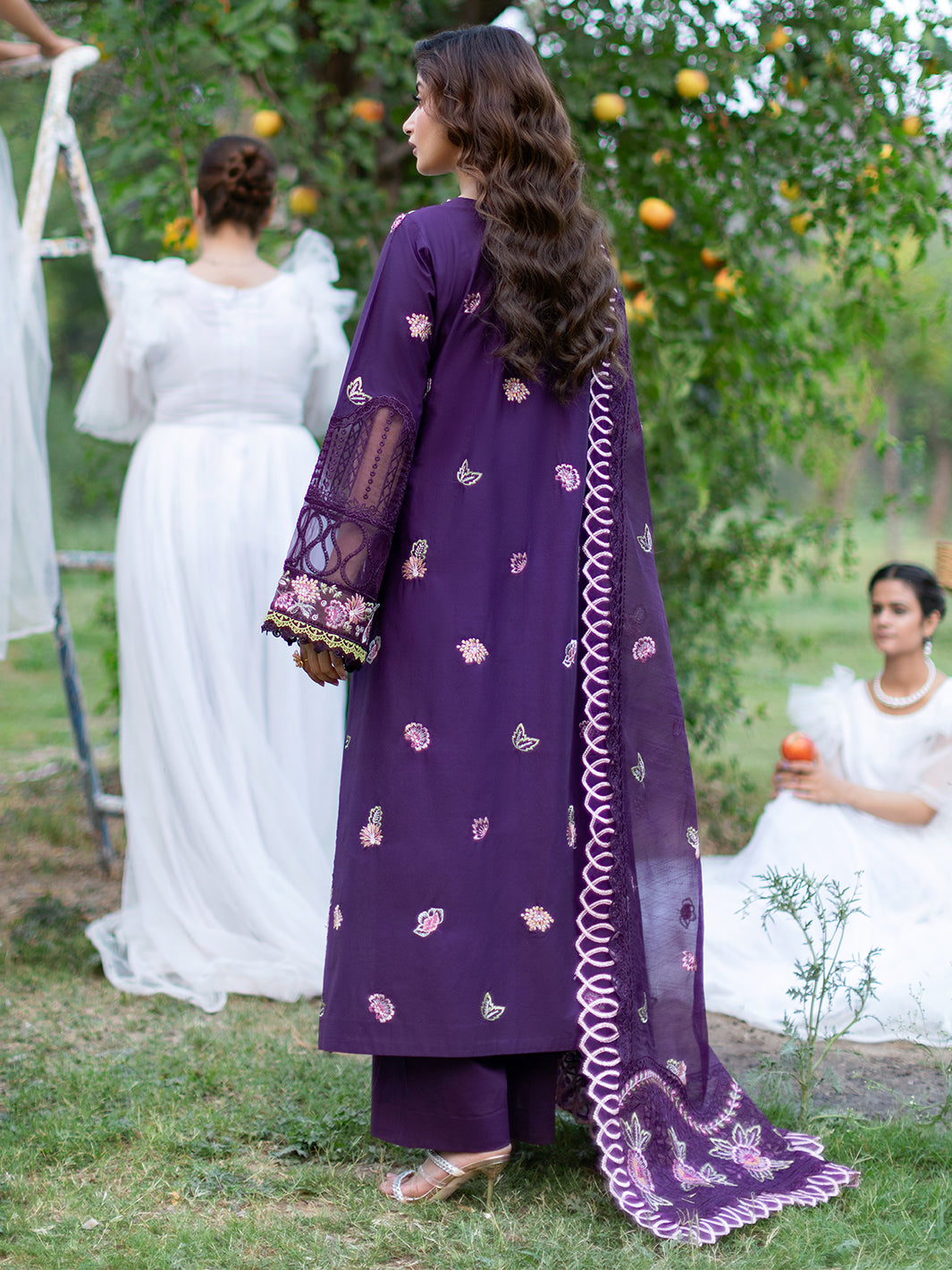 Mahnur | Sophie Luxury Lawn 25 | Ayra -  Mahnur Ladies Clothes - Original Designer Dress - House of Maryam