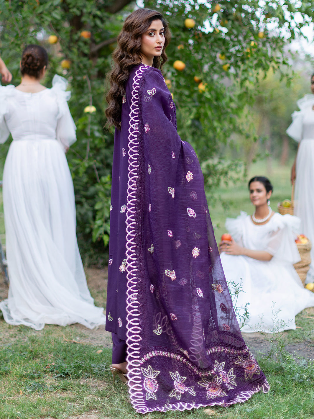 Mahnur | Sophie Luxury Lawn 25 | Ayra -  Mahnur Ladies Clothes - Original Designer Dress - House of Maryam