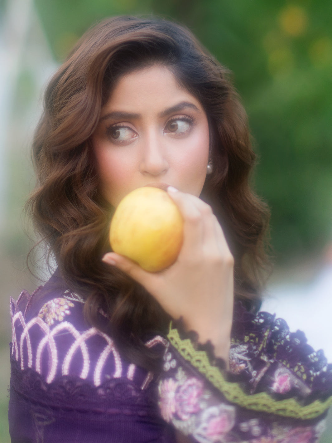 Mahnur | Sophie Luxury Lawn 25 | Ayra -  Mahnur Ladies Clothes - Original Designer Dress - House of Maryam