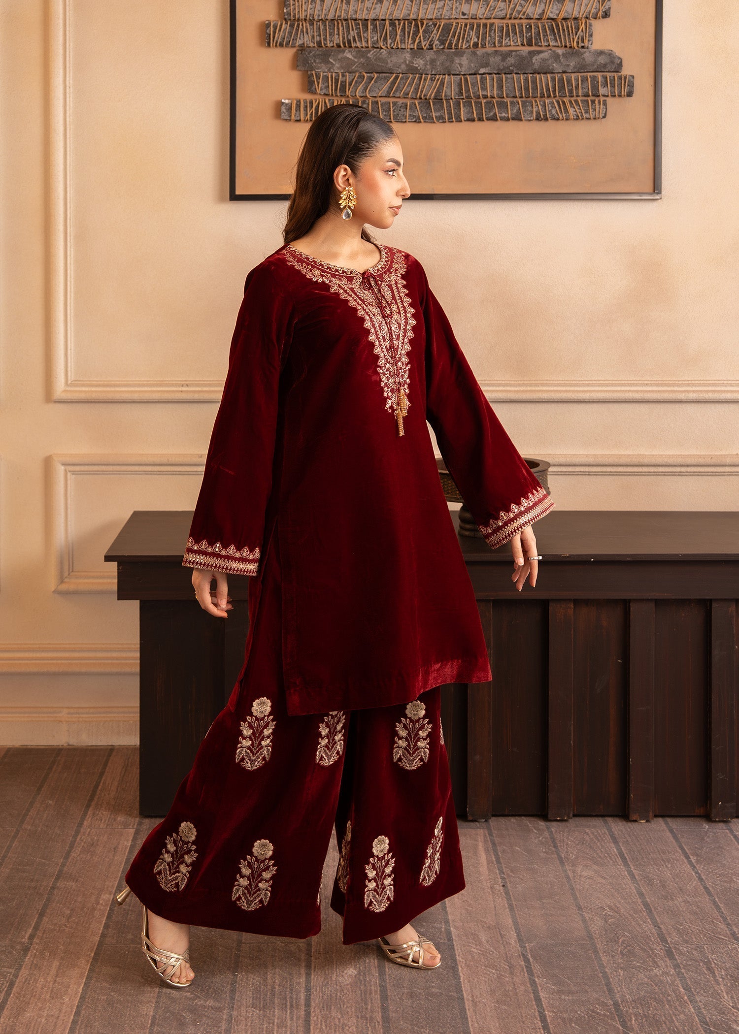 Fozia Khalid | The Velvet Rise 25 | CRIMSON GRACE -  Fozia Khalid Ladies Clothes - Original Designer Dress - House of Maryam