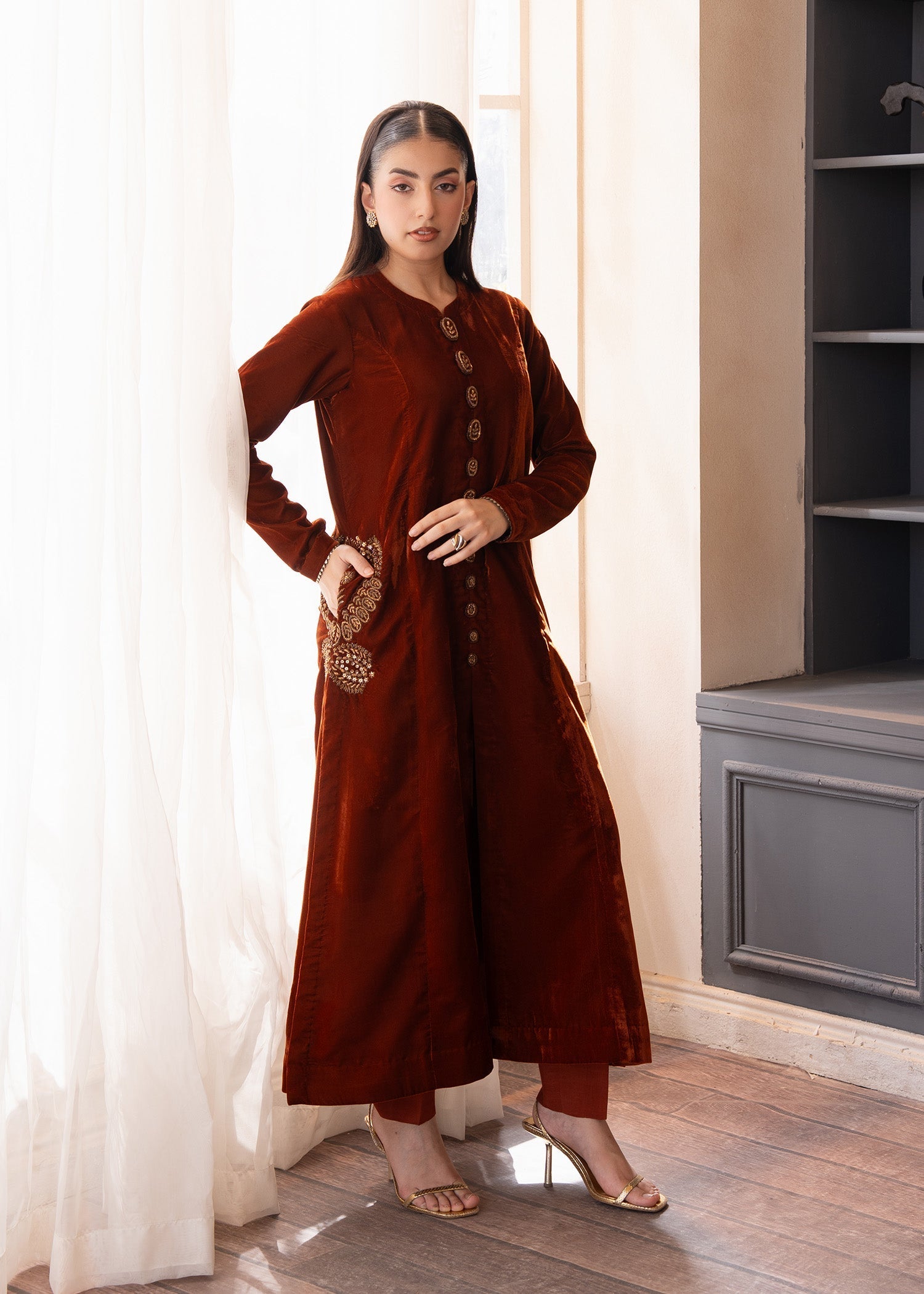Fozia Khalid | The Velvet Rise 25 | MOCHA LUXE -  Fozia Khalid Ladies Clothes - Original Designer Dress - House of Maryam