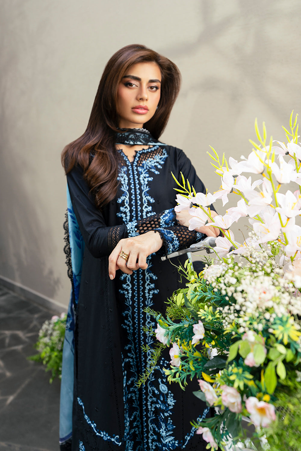 Azure | Luxury Lawn 26 | Black Amour, image 3