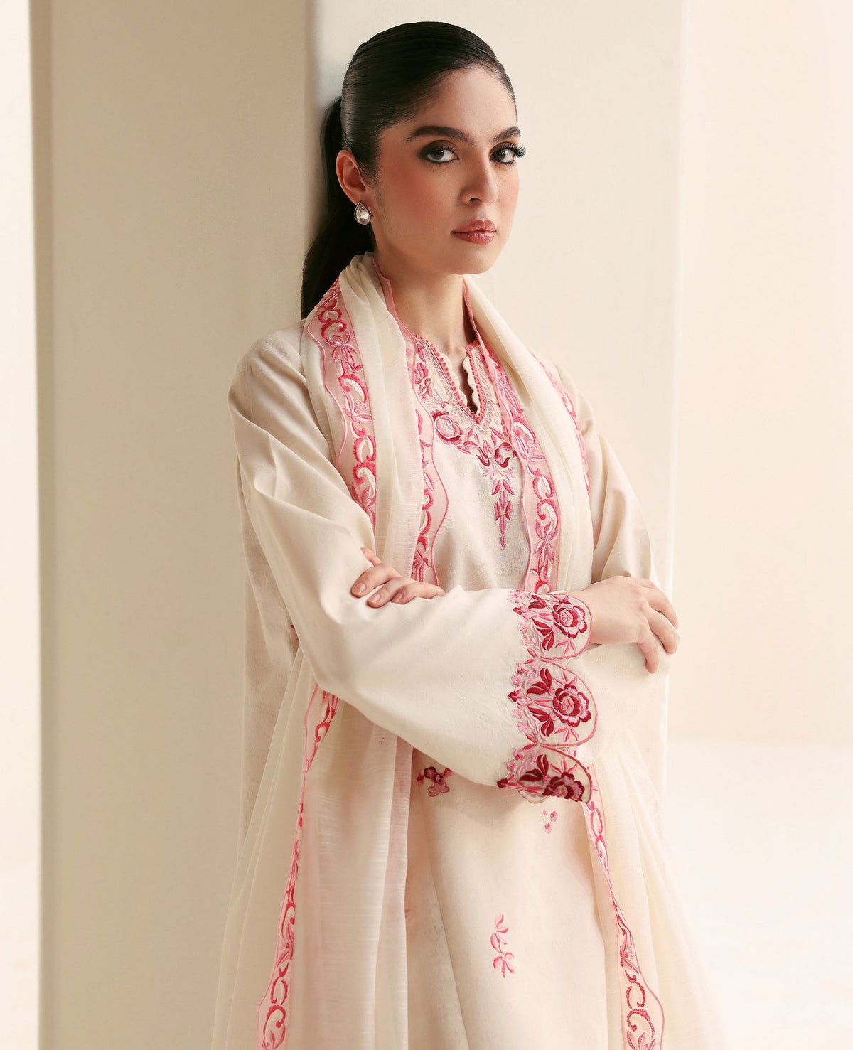 Republic Womenswear | Basics Pre Fall 25 | Camélia-2