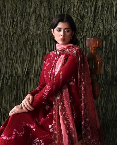 Republic Womenswear | Basics Pret | Dahlia Royale