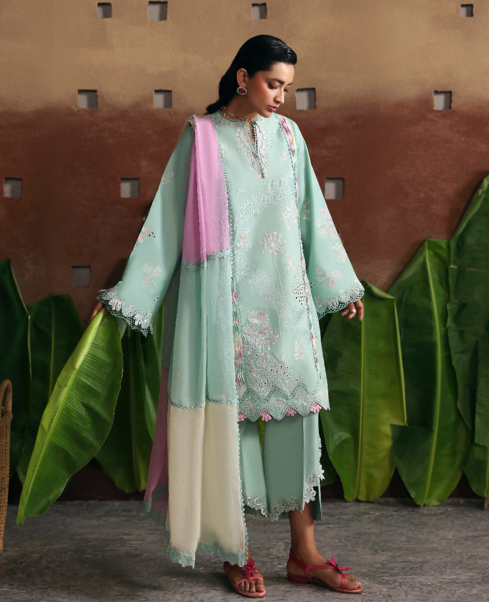 Republic Womenswear | Basics Pret | Glacier Bloom-1
