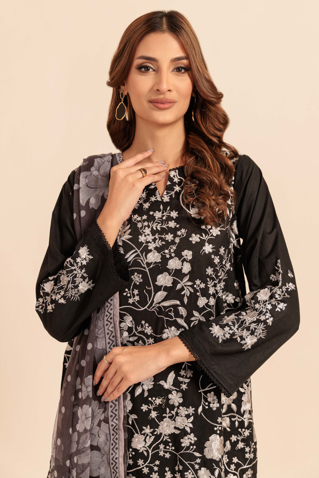 Bonanza Satrangi | Black Cambric 3 Piece (BS6243P03) -  Bonanza Satrangi Ready To Wear - Original Designer Dress - House of Maryam