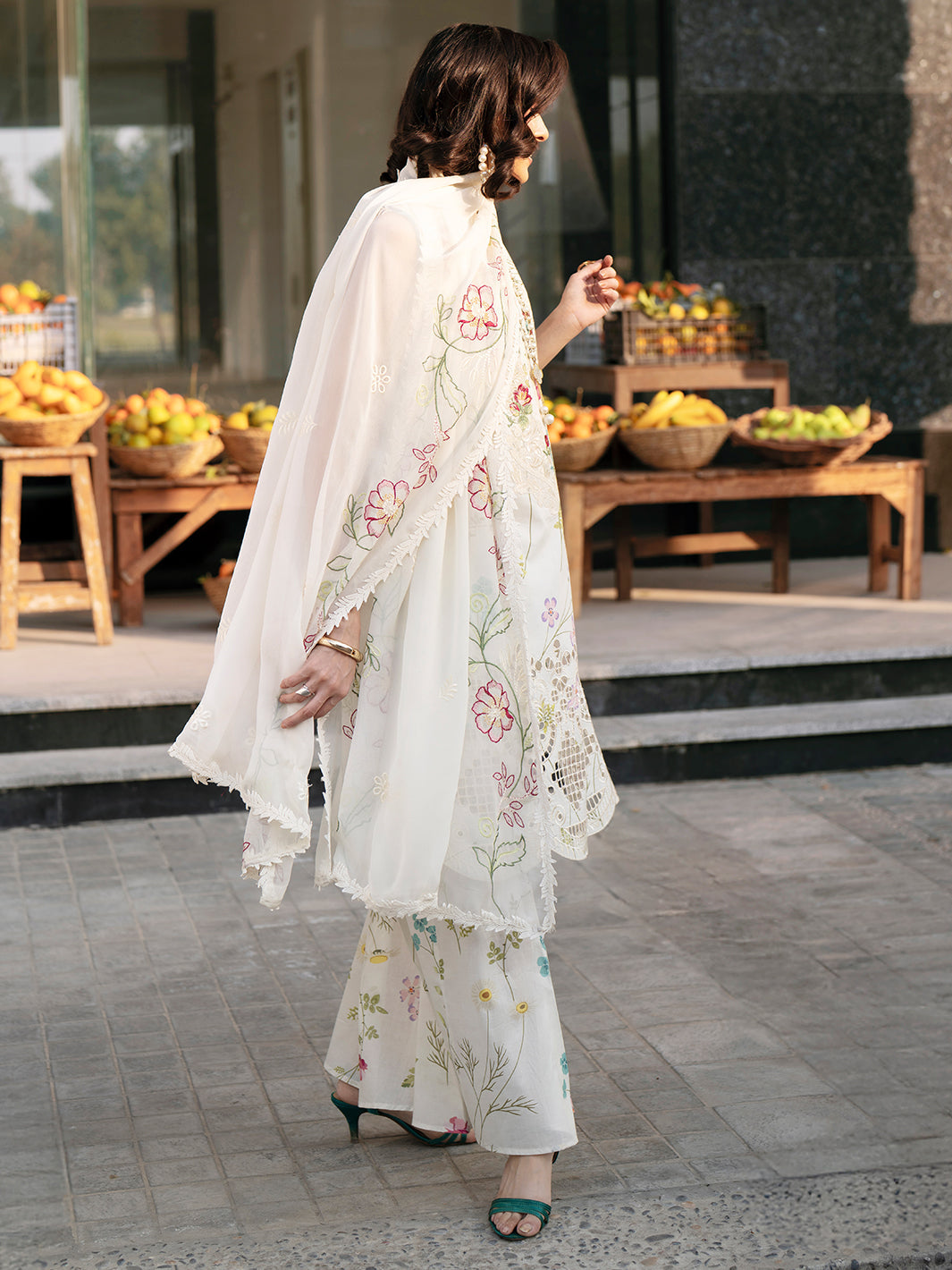 Mahnur | Broadway Luxury Lawn 26 | BW - 002, image 4