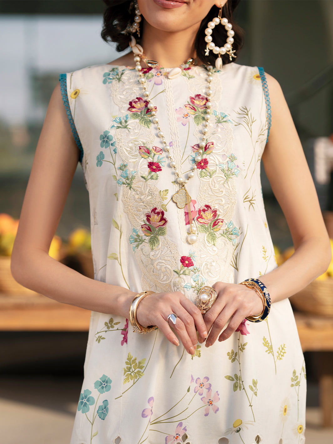Mahnur | Broadway Luxury Lawn 26 | BW - 002, image 3