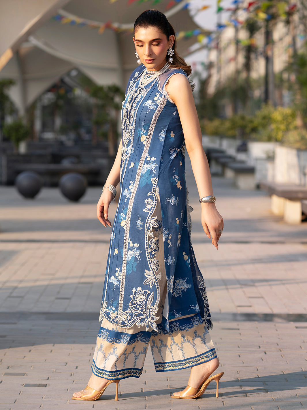 Mahnur | Broadway Luxury Lawn 26 | BW - 003-5