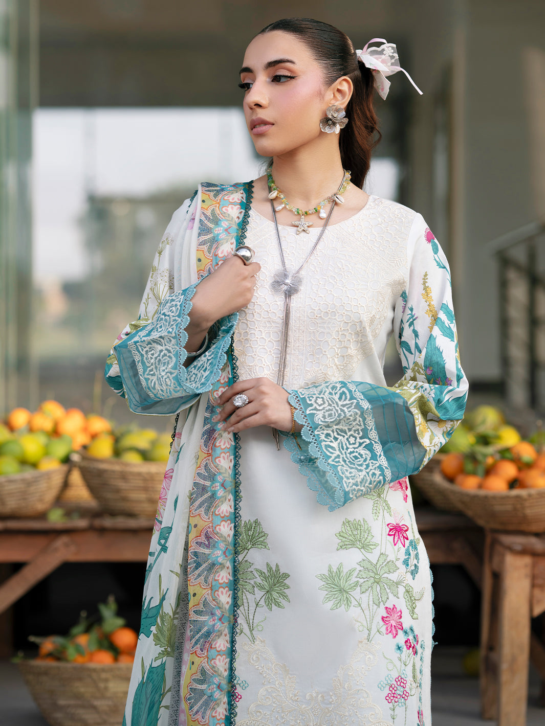 Mahnur | Broadway Luxury Lawn 26 | BW - 004-3