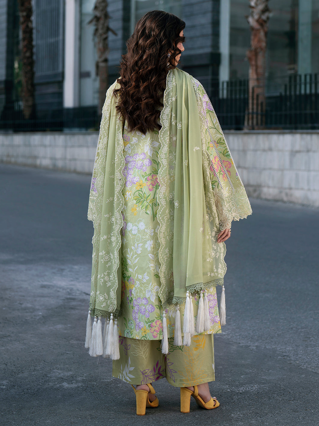 Mahnur | Broadway Luxury Lawn 26 | BW - 005, image 2