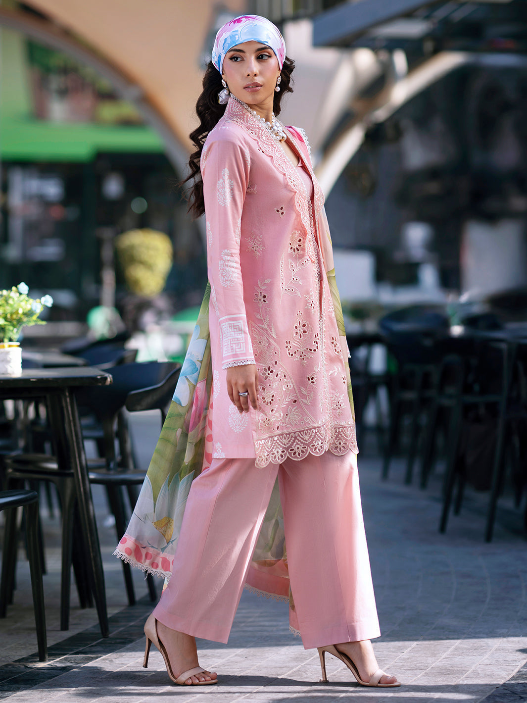 Mahnur | Broadway Luxury Lawn 26 | BW - 008-8