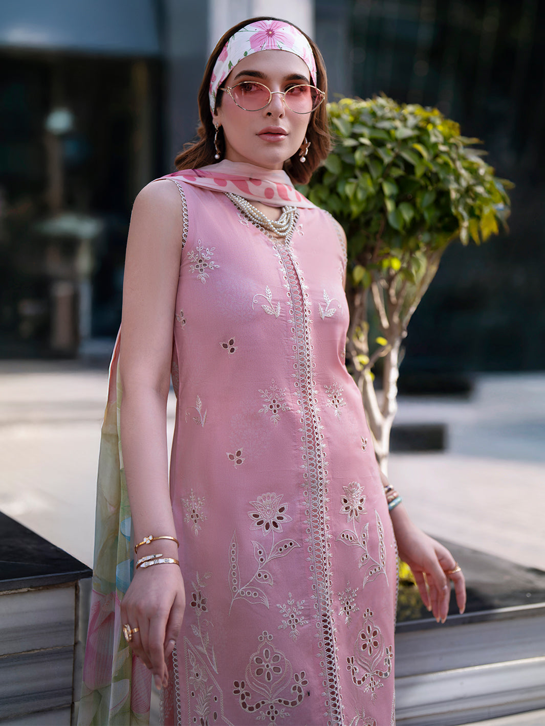 Mahnur | Broadway Luxury Lawn 26 | BW - 008, image 5