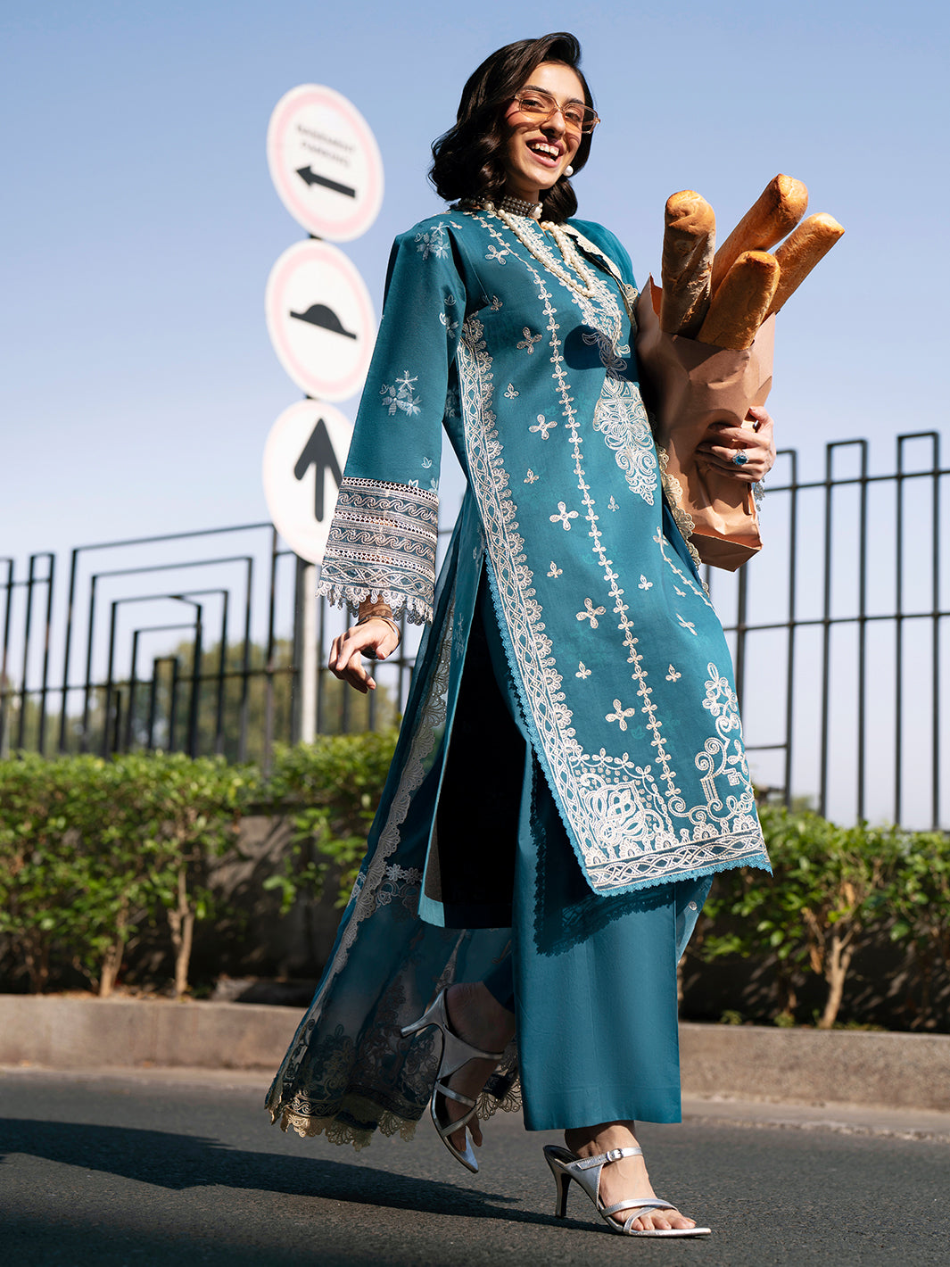 Mahnur | Broadway Luxury Lawn 26 | BW - 010, image 5