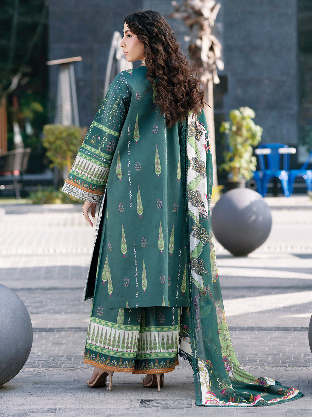 Mahnur | Broadway Luxury Lawn 26 | BW - 012, image 2