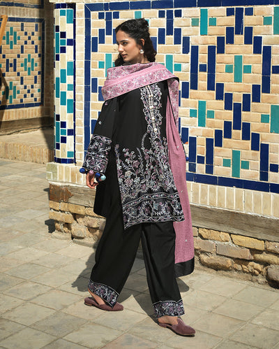 Mushq | Bukhara Winter Edit | Bazaar Trail