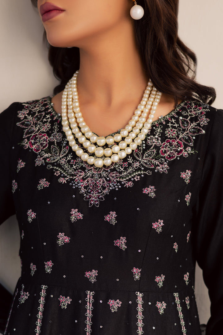 Batik | Winter 25 | Black Mastani, image 3