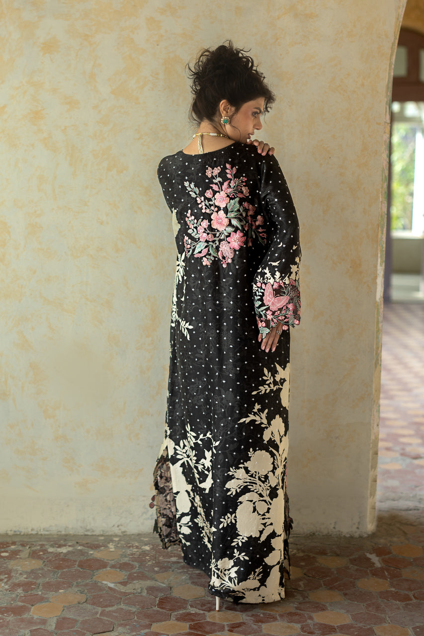Zainab Chottani | Summer Edition 26 | Black Charm Kaftan-2
