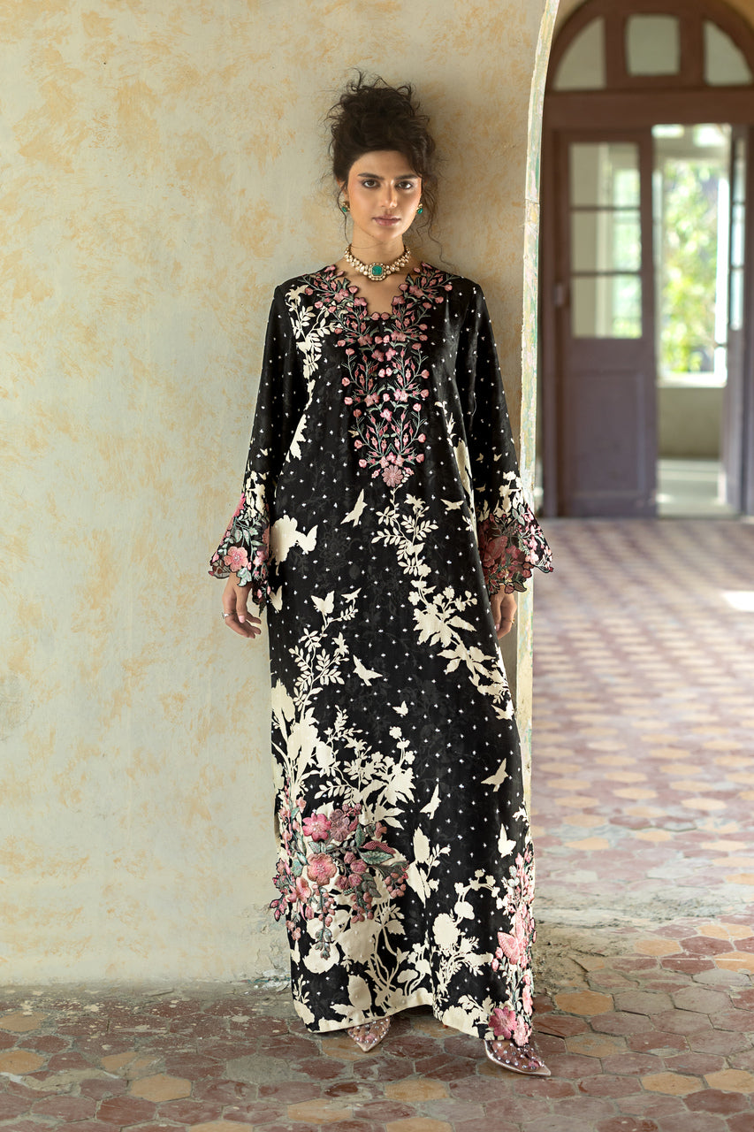 Zainab Chottani | Summer Edition 26 | Black Charm Kaftan