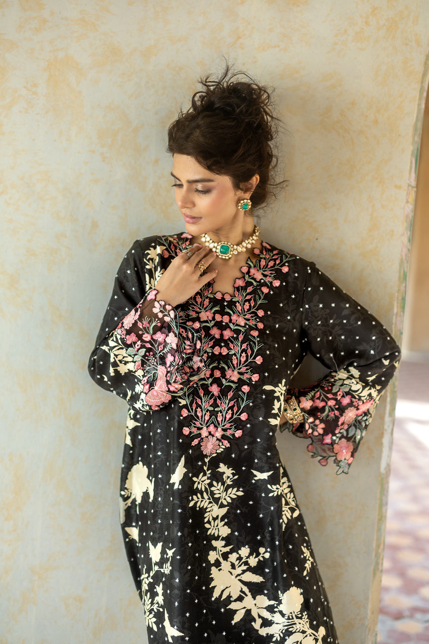 Zainab Chottani | Summer Edition 26 | Black Charm Kaftan, image 8