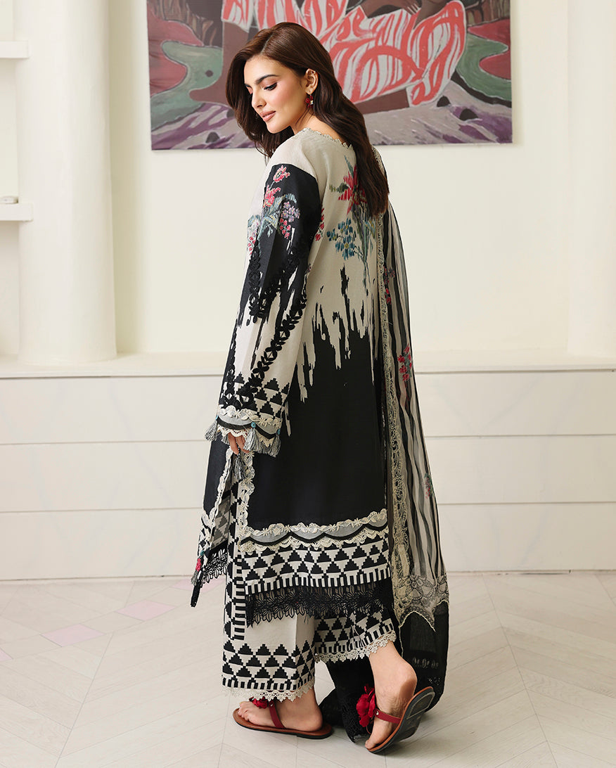 Roheenaz | Petals in Print | Black Petals-2