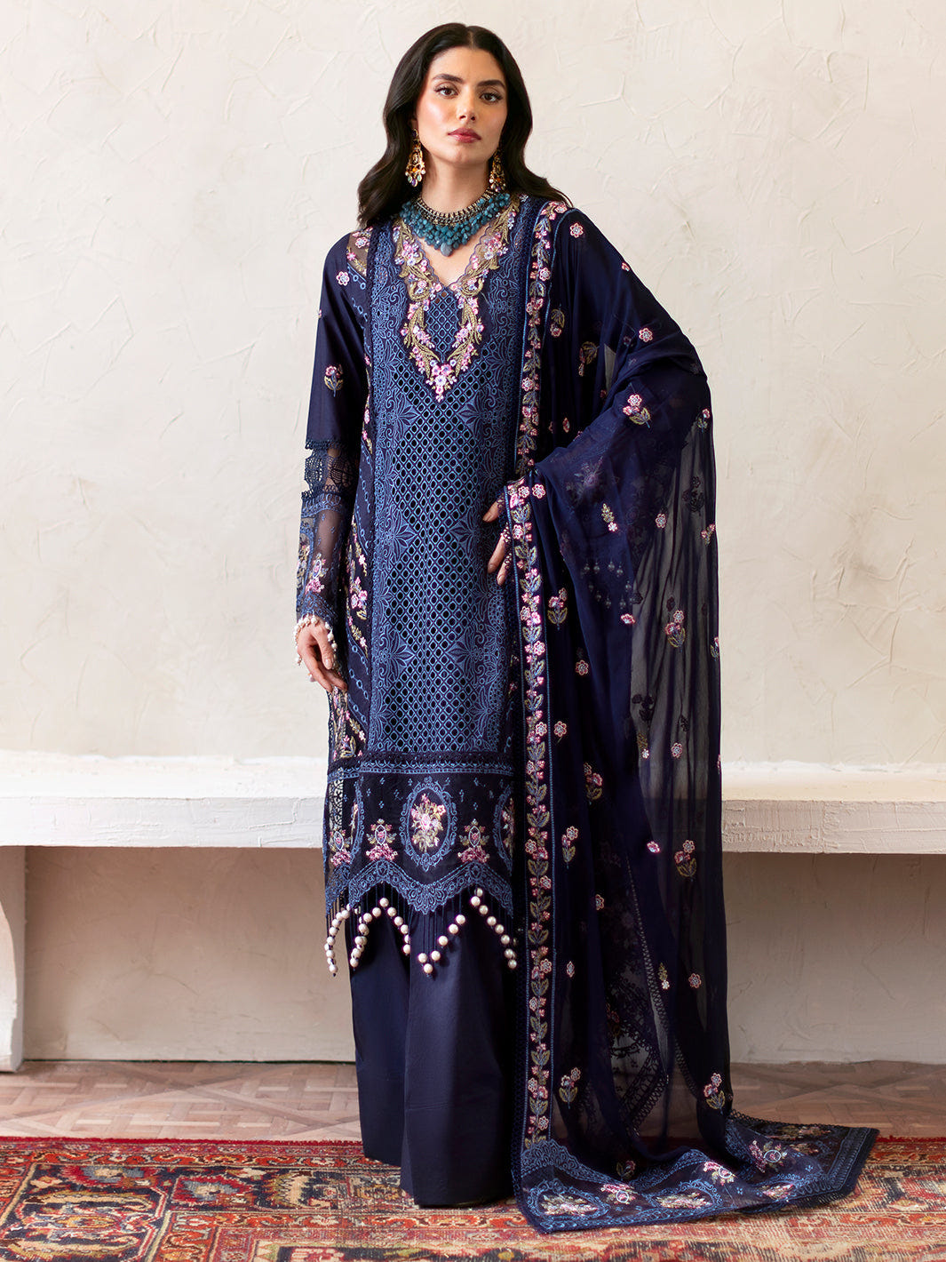 Mahnur | Sophie Luxury Lawn 25 | Blake -  Mahnur Ladies Clothes - Original Designer Dress - House of Maryam