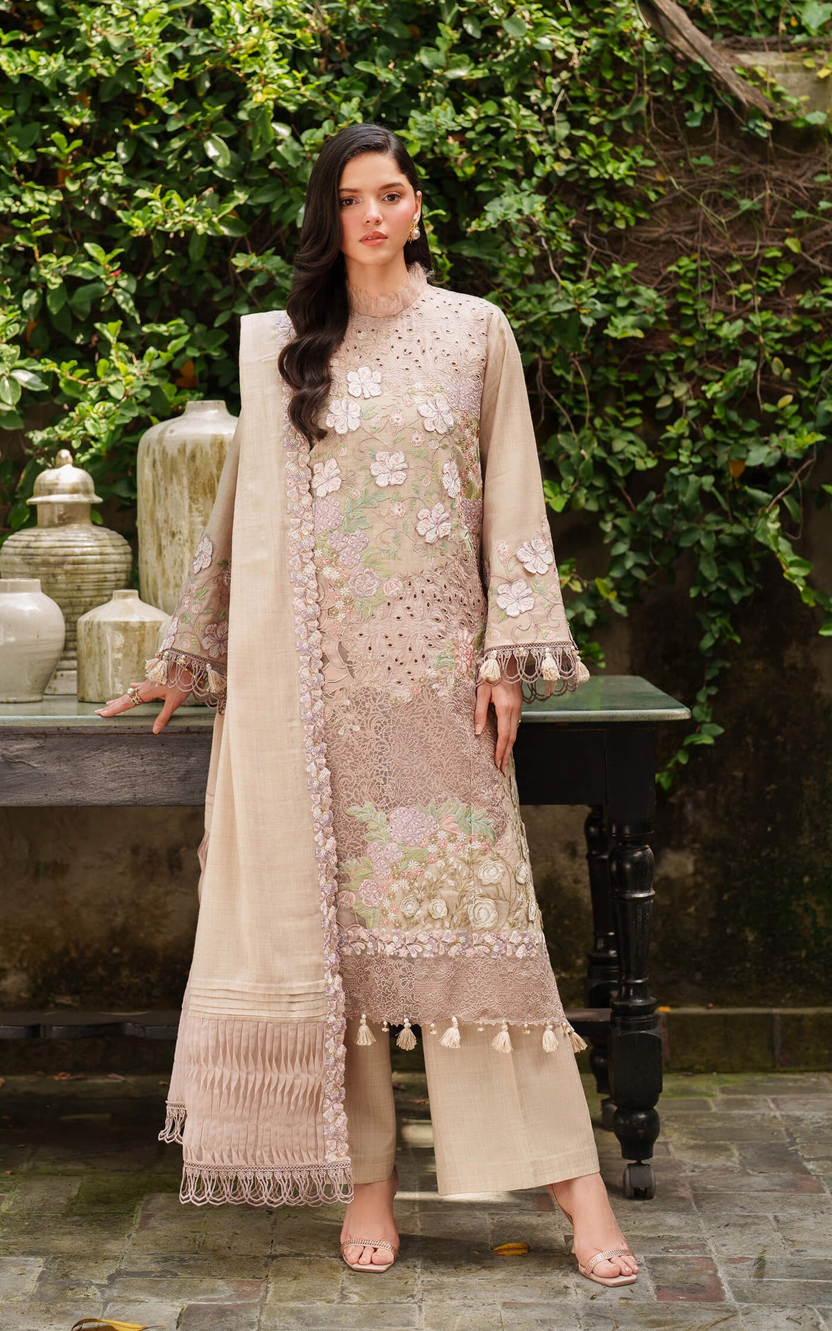 Asifa and Nabeel | Pashmina Luxe 25 | Blanc LWC25-03-3