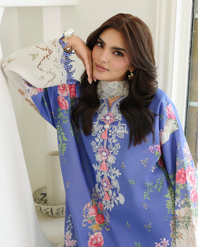 Roheenaz | Petals in Print | Bloom Portrait