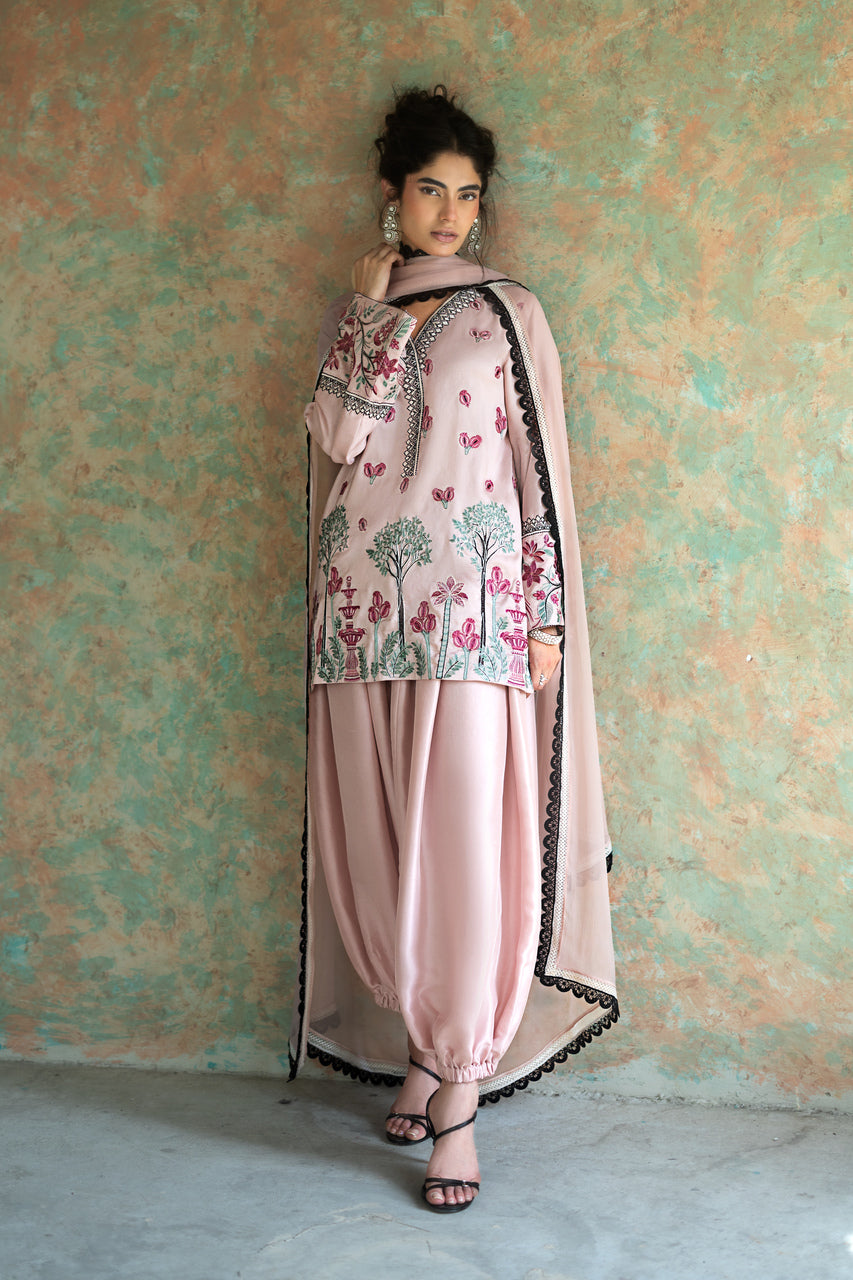 Zainab Chottani | Summer Edition 26 | Blush Serenade Balloon, image 6