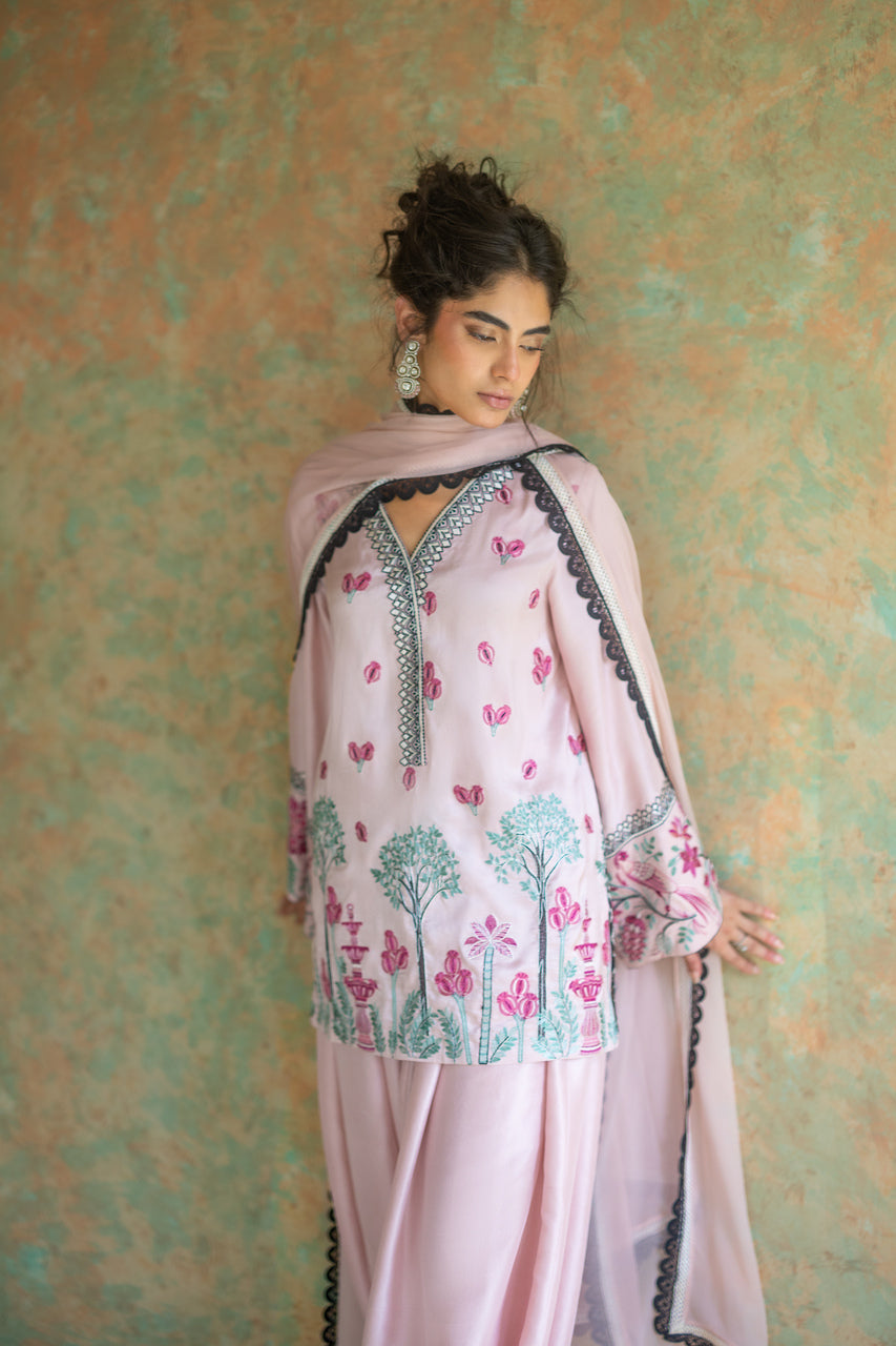 Zainab Chottani | Summer Edition 26 | Blush Serenade Balloon, image 5