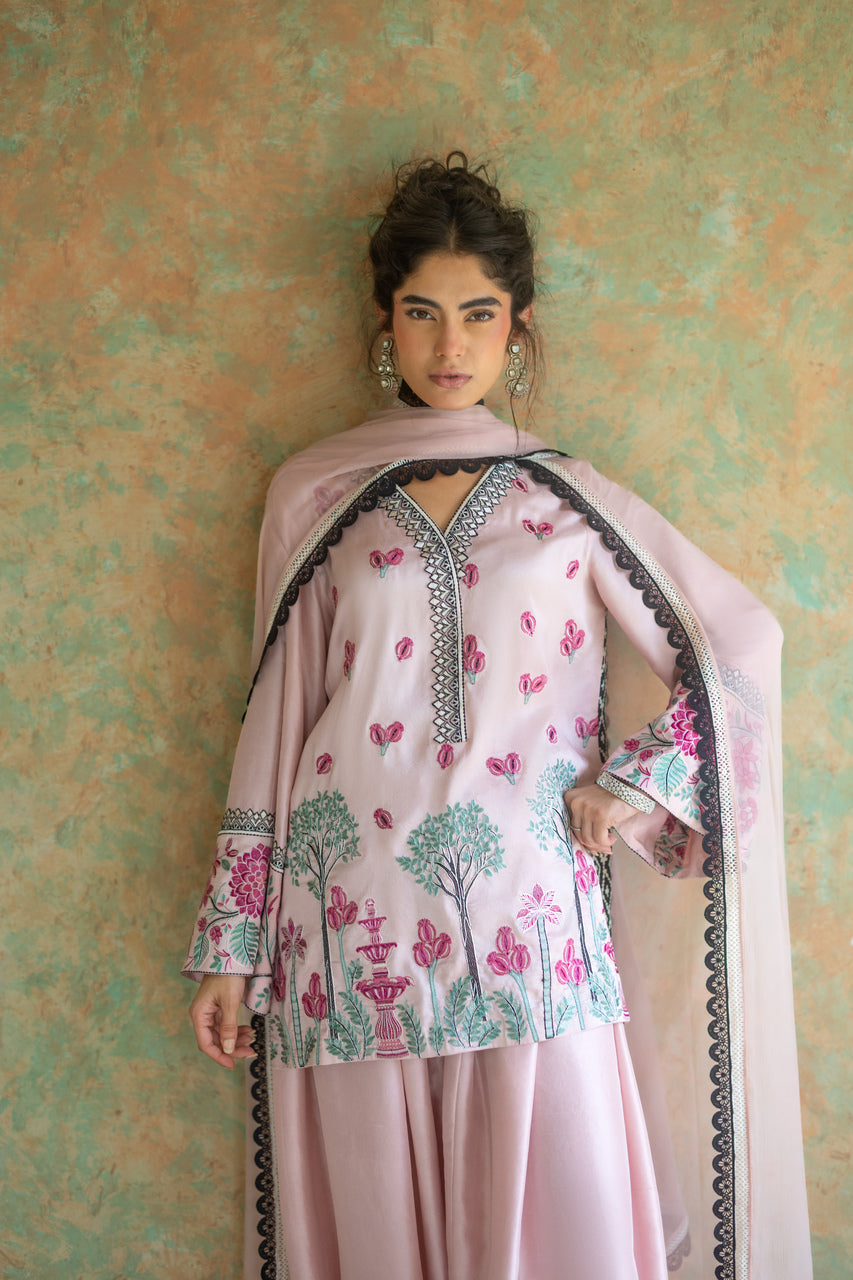 Zainab Chottani | Summer Edition 26 | Blush Serenade Balloon, image 4