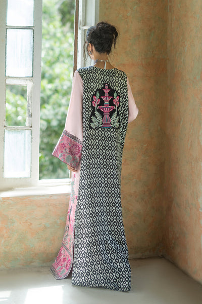 Zainab Chottani | Summer Edition 26 | Blush Serenade Kaftan