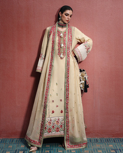 Mushq | Nuvera Rawsilk | Cardinal Gem