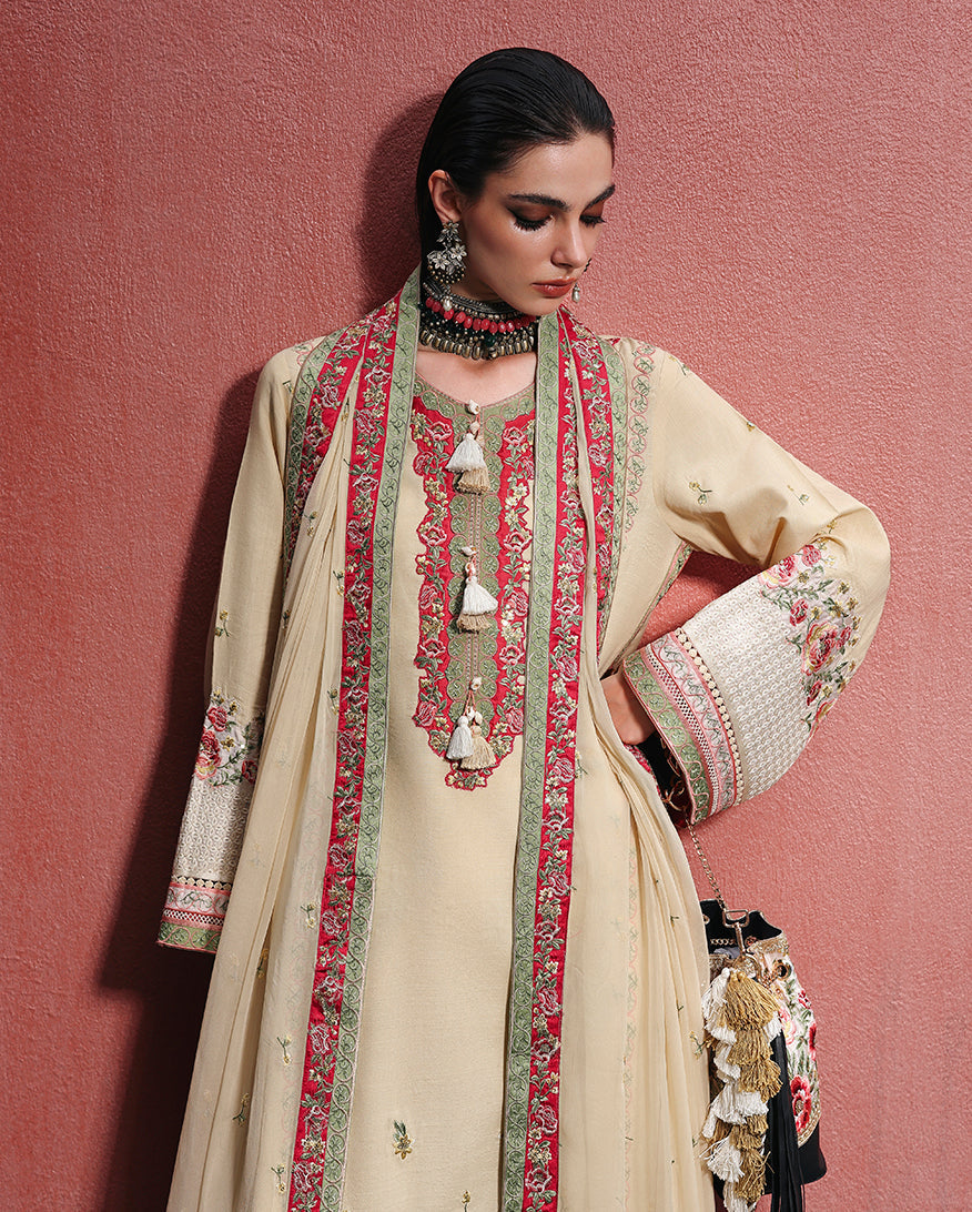 Mushq | Nuvera Rawsilk | Cardinal Gem, image 4