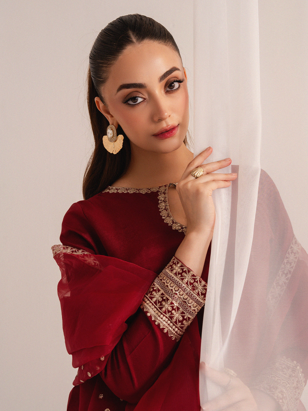 Izel | The Silk Chapter | Cherie, image 3