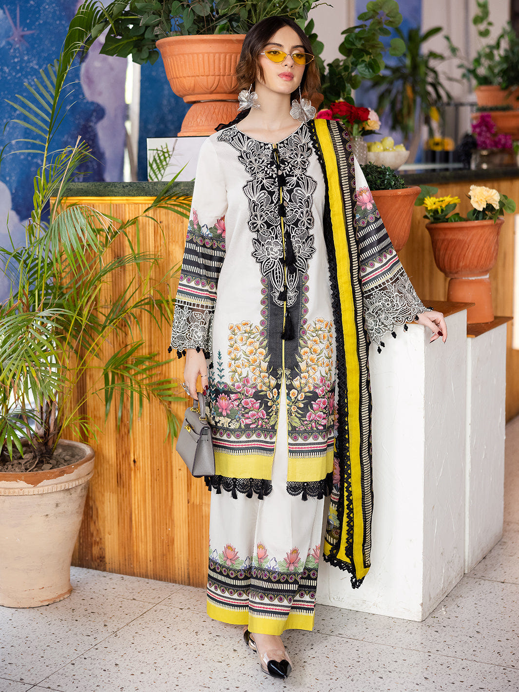 Mahnur | After Hours Luxury Lawn 25 | ChitChat Charm -  Mahnur Ladies Clothes - Original Designer Dress - House of Maryam