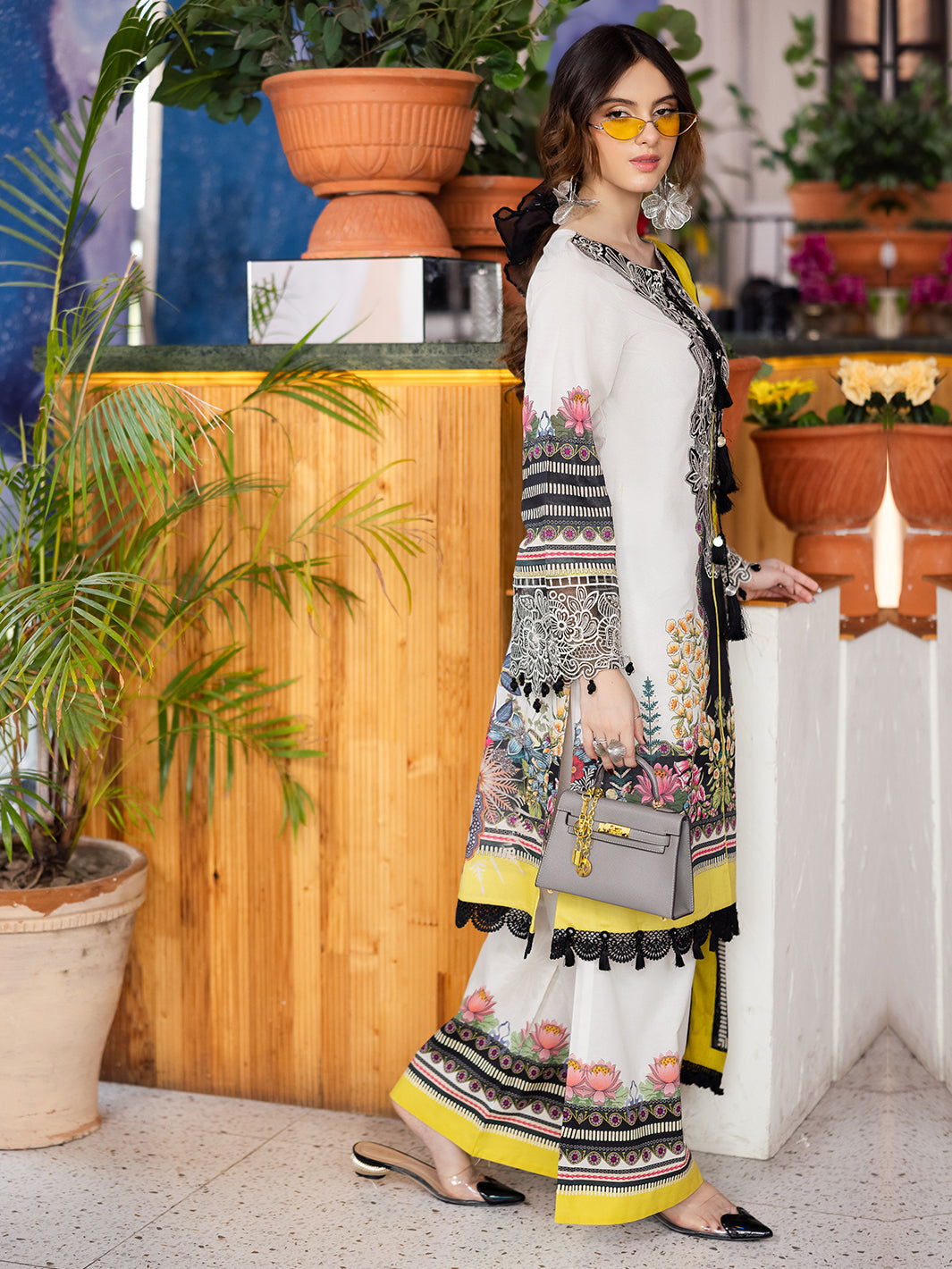 Mahnur | After Hours Luxury Lawn 25 | ChitChat Charm -  Mahnur Ladies Clothes - Original Designer Dress - House of Maryam