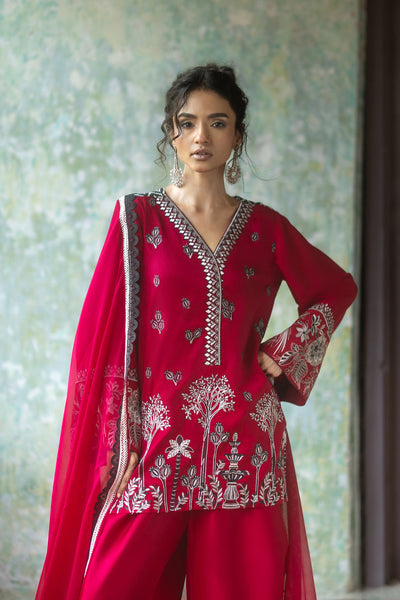 Zainab Chottani | Summer Edition 26 | Cielo