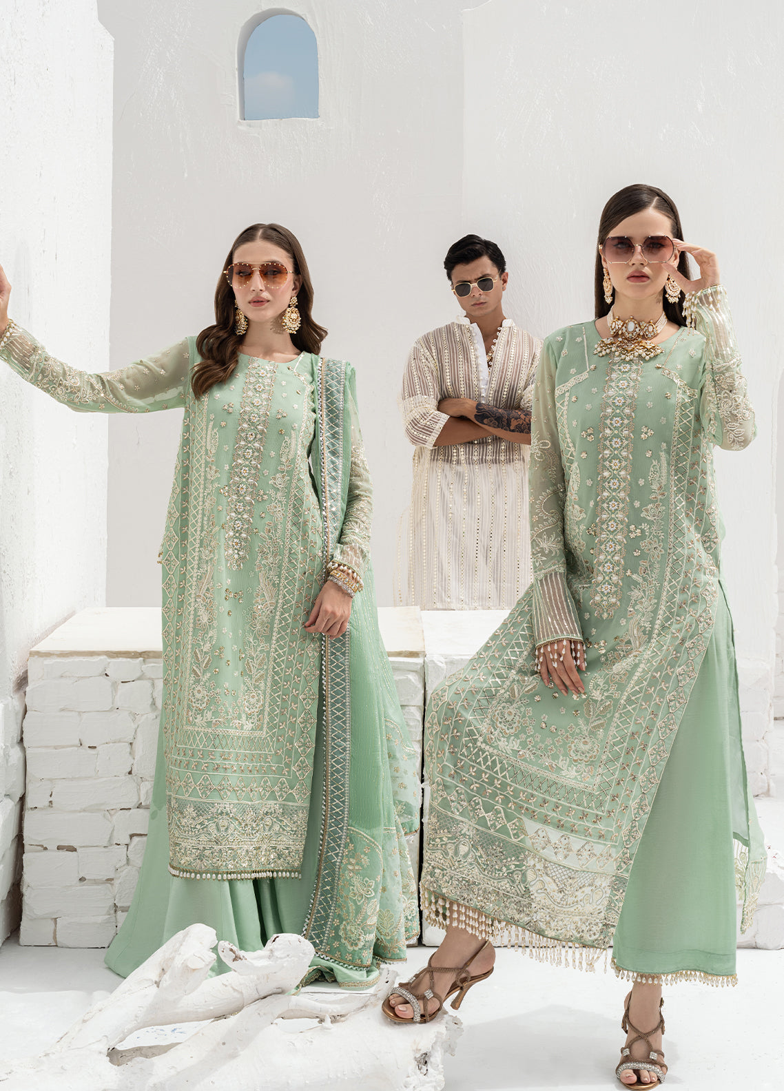 Sahane | Savoir Luxury Formals | CT-140008 Elise - Savoir by Designer Sahane - House of Maryam - Pakistani Designer Ethnic Wear in {{ shop.shopifyCountryName }}